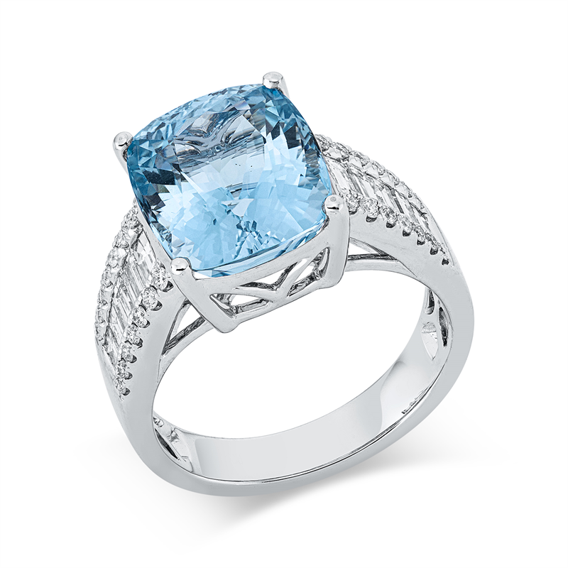 Ring mit Aquamarin  aus 750/-18 Karat Weißgold mit 38 Diamanten 0