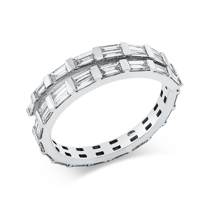 Ring    aus 750/-18 Karat Weißgold mit 46 Diamanten 1