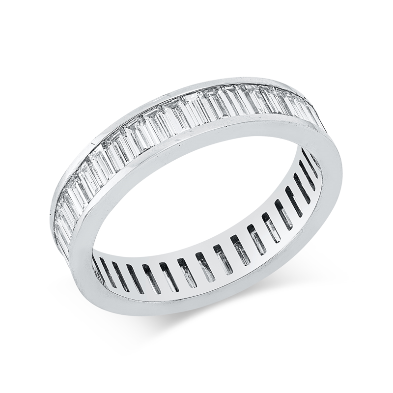 Ring    aus 750/-18 Karat Weißgold mit 41 Diamanten 2