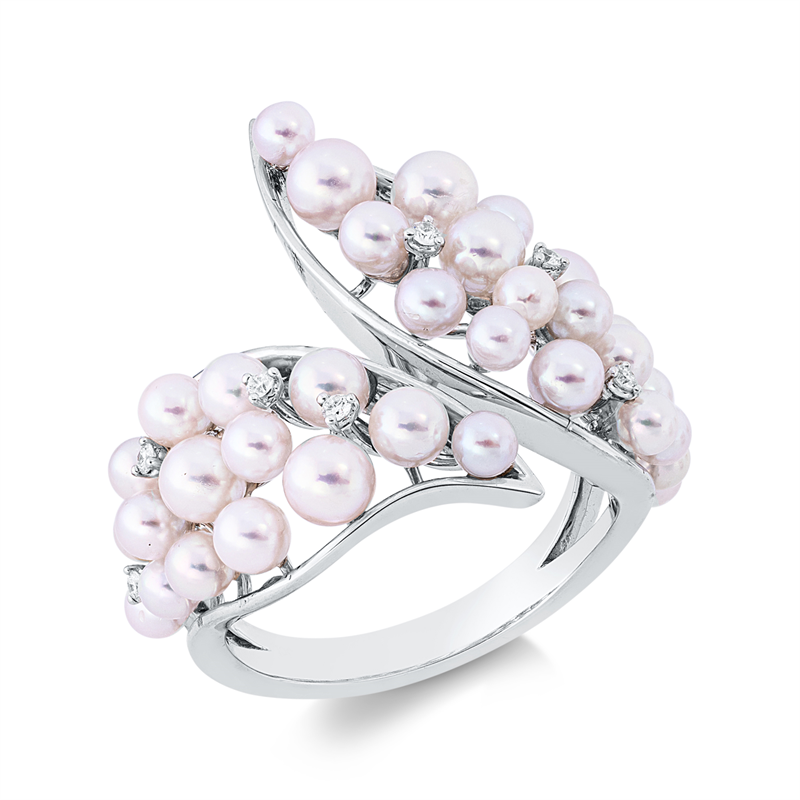 Ring   mit Akoyaperle aus 750/-18 Karat Weißgold mit 7 Diamanten 0