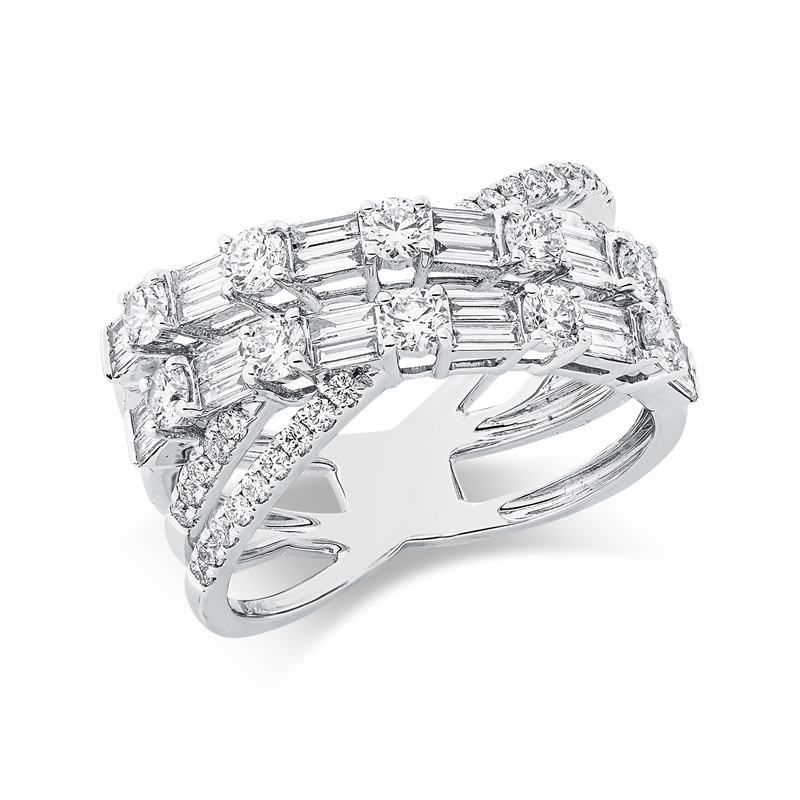 Ring    aus 750/-18 Karat Weißgold mit 62 Diamanten 1