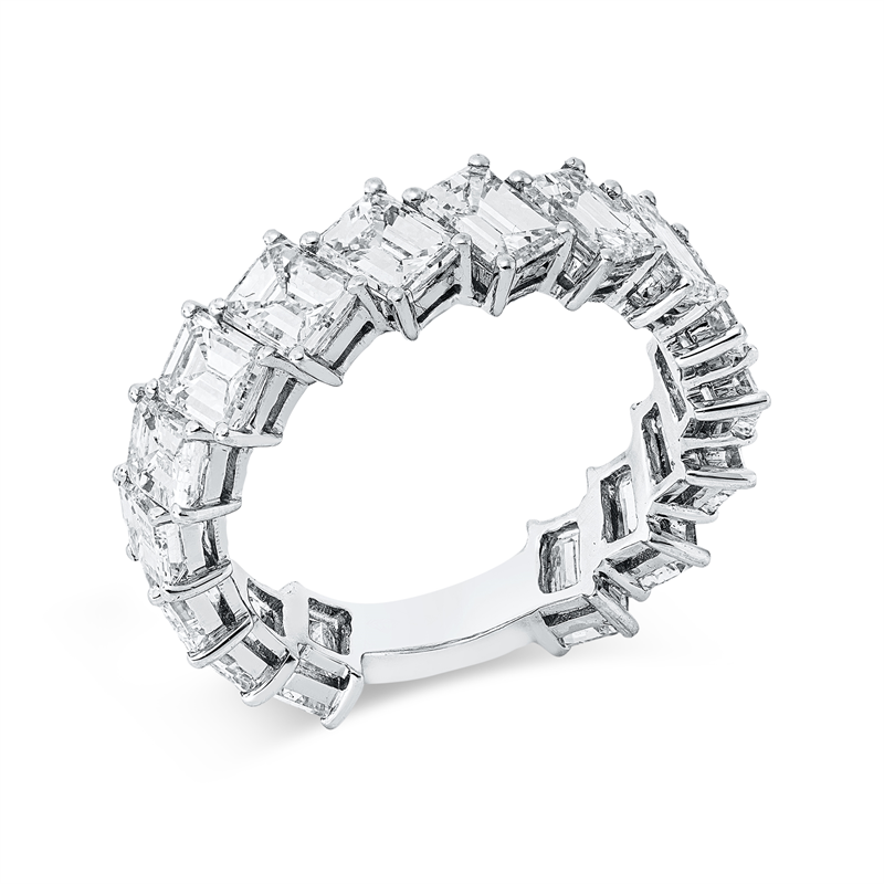 Ring    aus 750/-18 Karat Weißgold mit 16 Diamanten 5