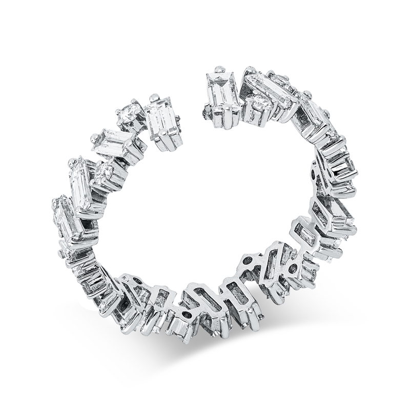 Ring    aus 750/-18 Karat Weißgold mit 30 Diamanten 1