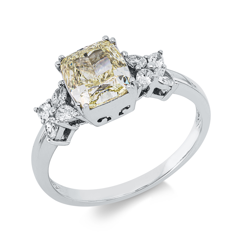 Ring    aus 750/-18 Karat Weißgold mit 9 Diamanten 1