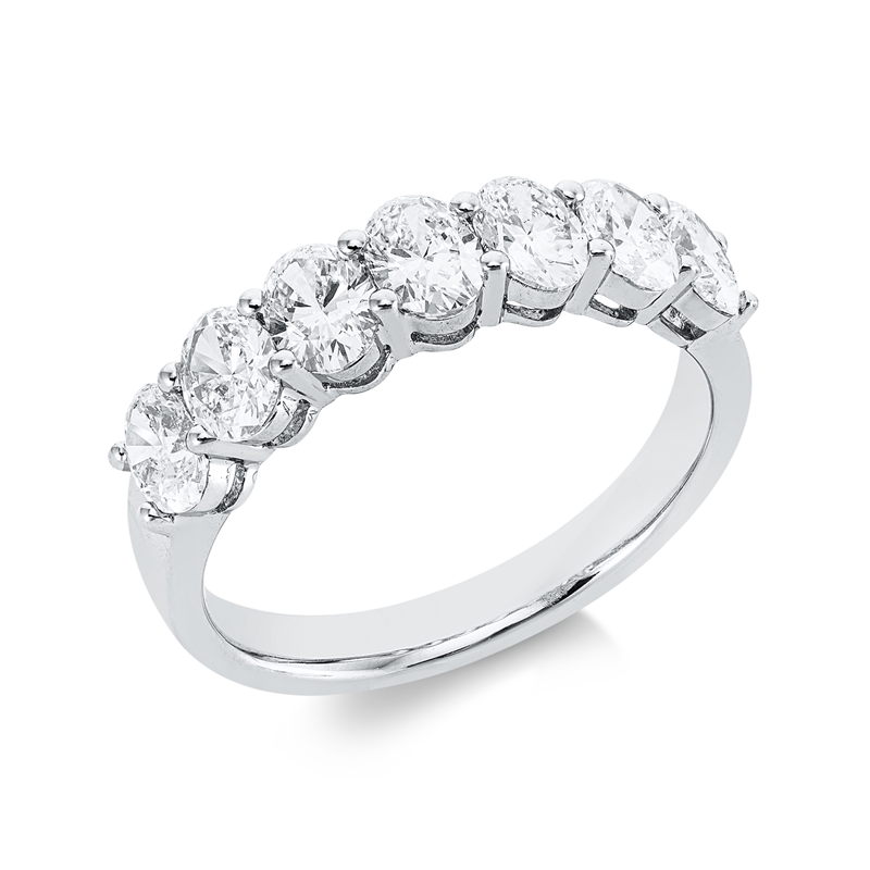 Ring    aus 750/-18 Karat Weißgold mit 7 Diamanten 1
