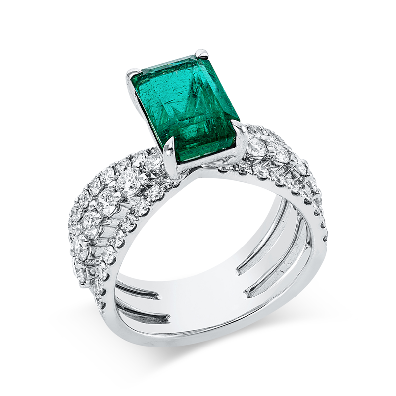Ring mit Smaragd  aus 750/-18 Karat Weißgold mit 48 Diamanten 1