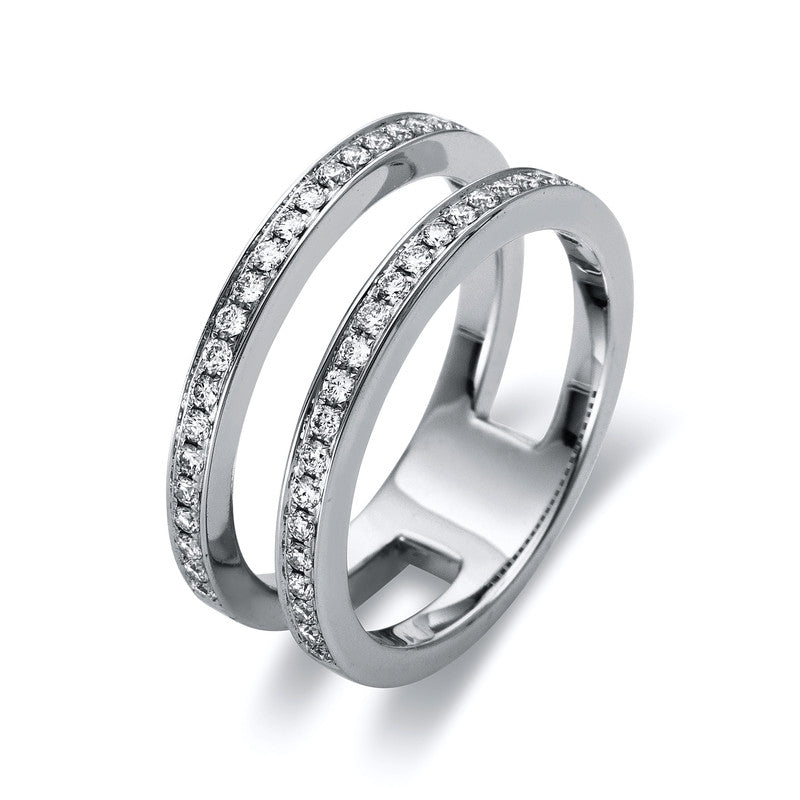 Ring    aus 750/-18 Karat Weißgold mit 46 Diamanten 0