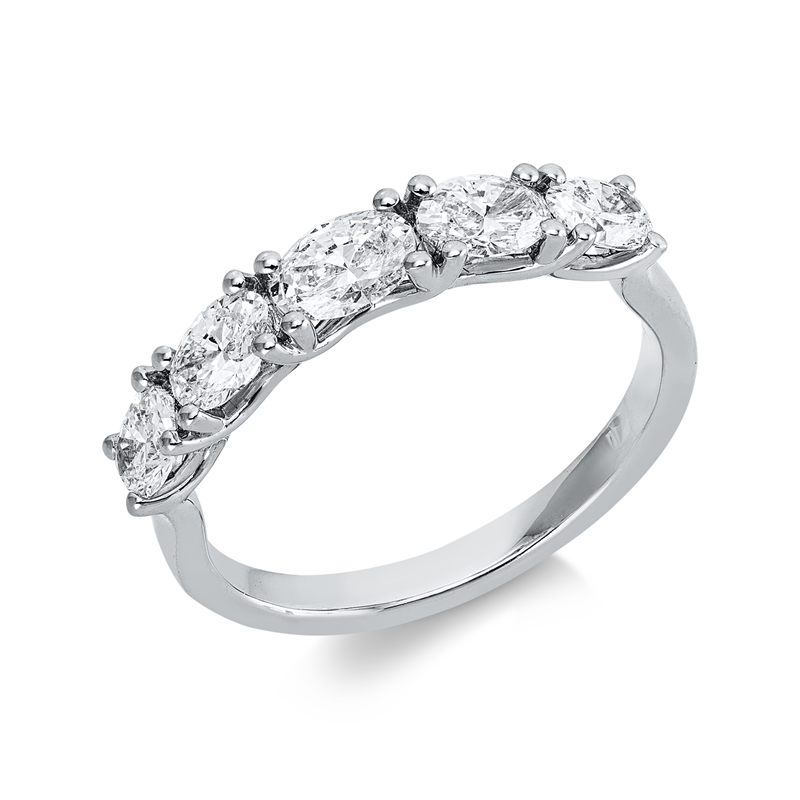Ring    aus 750/-18 Karat Weißgold mit 5 Diamanten 1