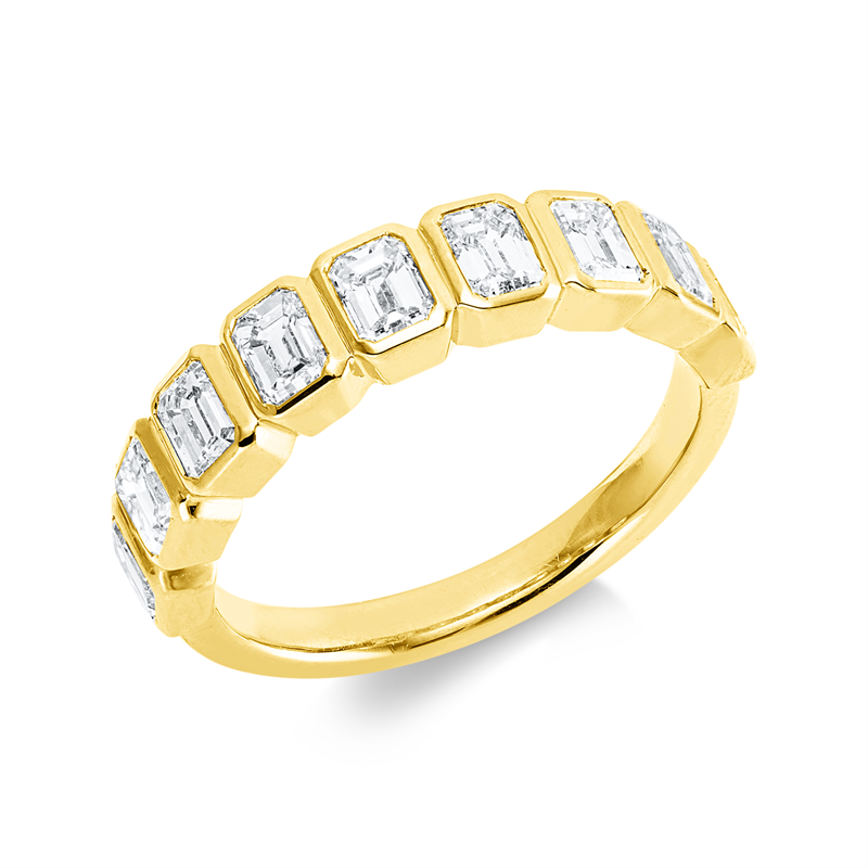 Ring    aus 750/-18 Karat Gelbgold mit 9 Diamanten 2 ct