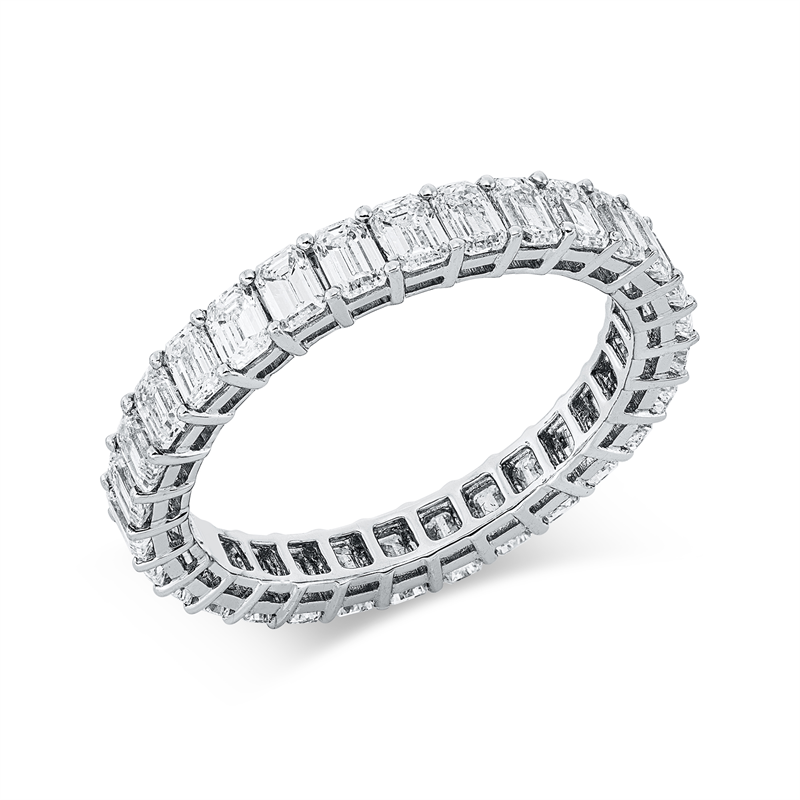 Ring    aus 750/-18 Karat Weißgold mit 30 Diamanten 3