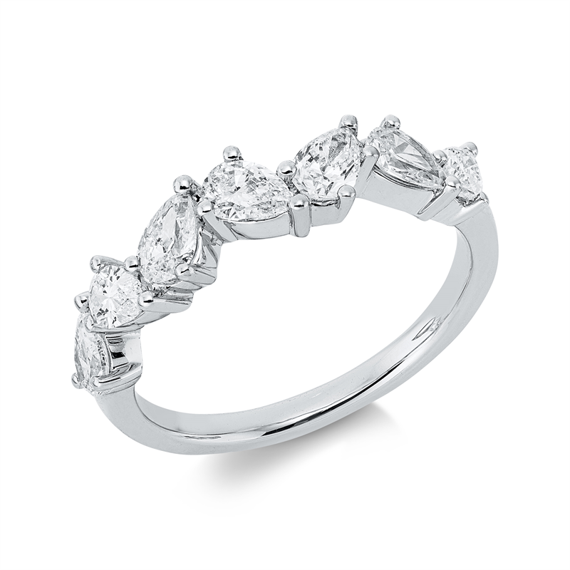 Ring    aus 750/-18 Karat Weißgold mit 7 Diamanten 1