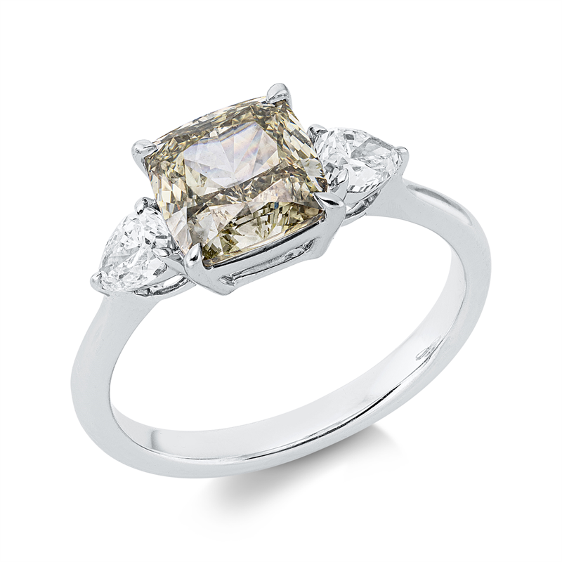 Ring    aus 750/-18 Karat Weißgold mit 3 Diamanten 2