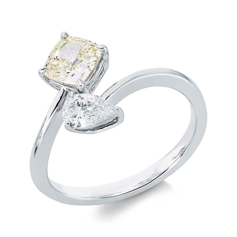 Ring    aus 750/-18 Karat Weißgold mit 2 Diamanten 1