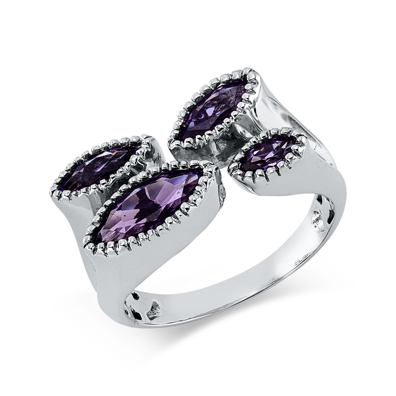 Ring mit Amethyst  aus 585/-14 Karat Weißgold  