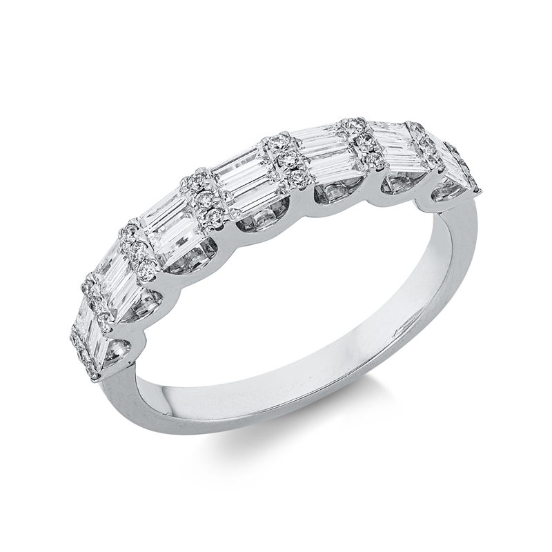 Ring    aus 750/-18 Karat Weißgold mit 45 Diamanten 0