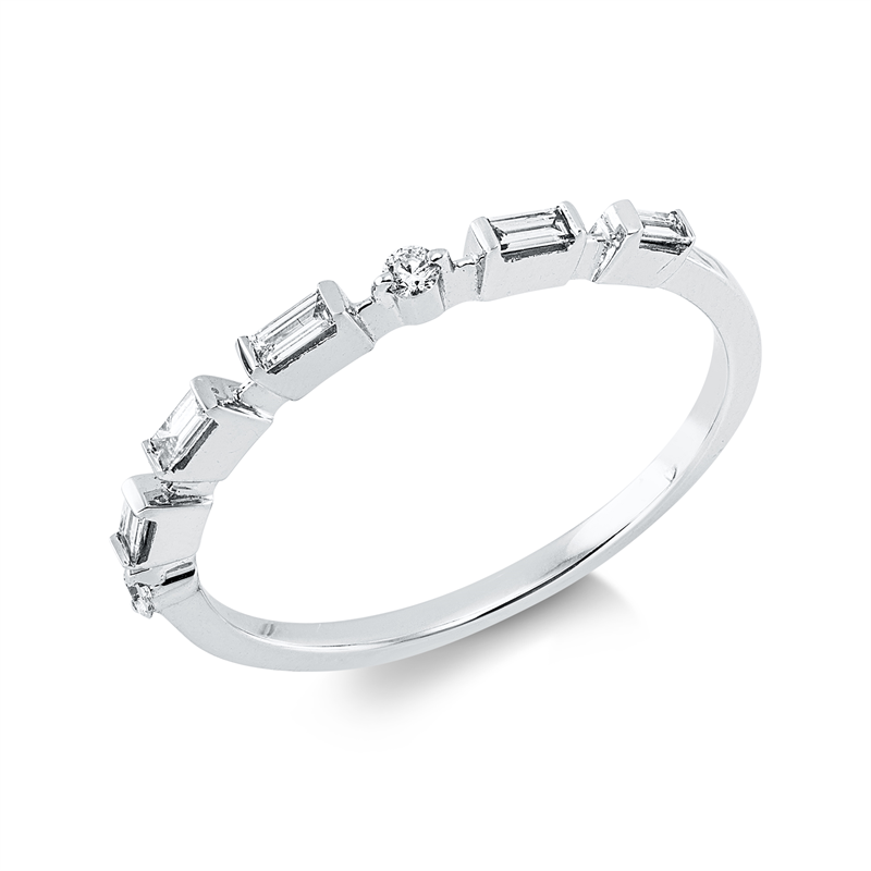 Ring    aus 750/-18 Karat Weißgold mit 7 Diamanten 0