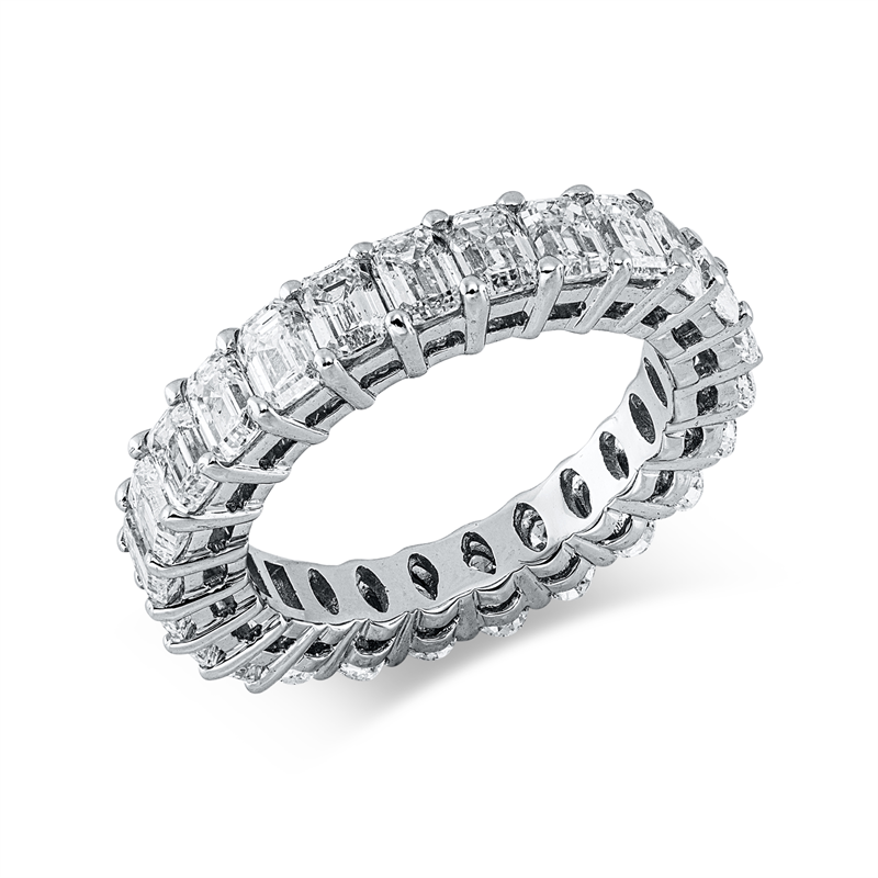 Ring    aus 750/-18 Karat Weißgold mit 25 Diamanten 3