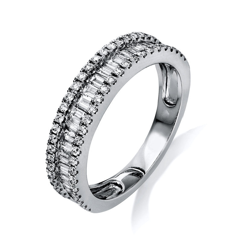 Ring    aus 750/-18 Karat Weißgold mit 85 Diamanten 0