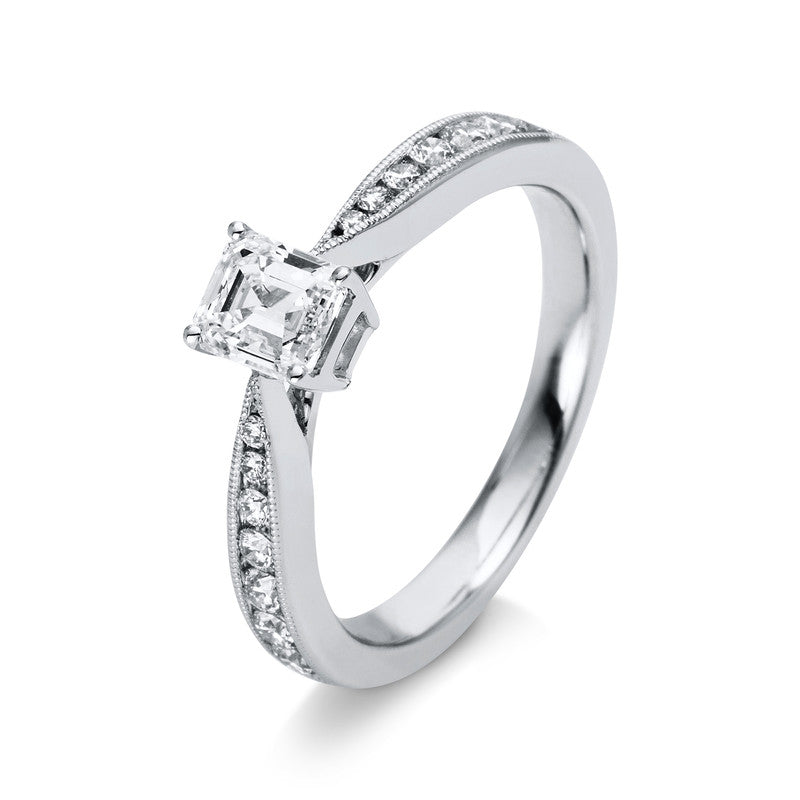 Ring    aus 750/-18 Karat Weißgold mit 15 Diamanten 0