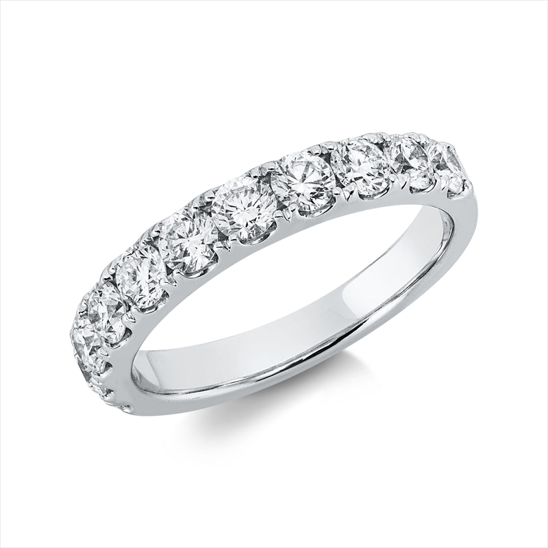 Ring    aus 750/-18 Karat Weißgold mit 11 Diamanten 1