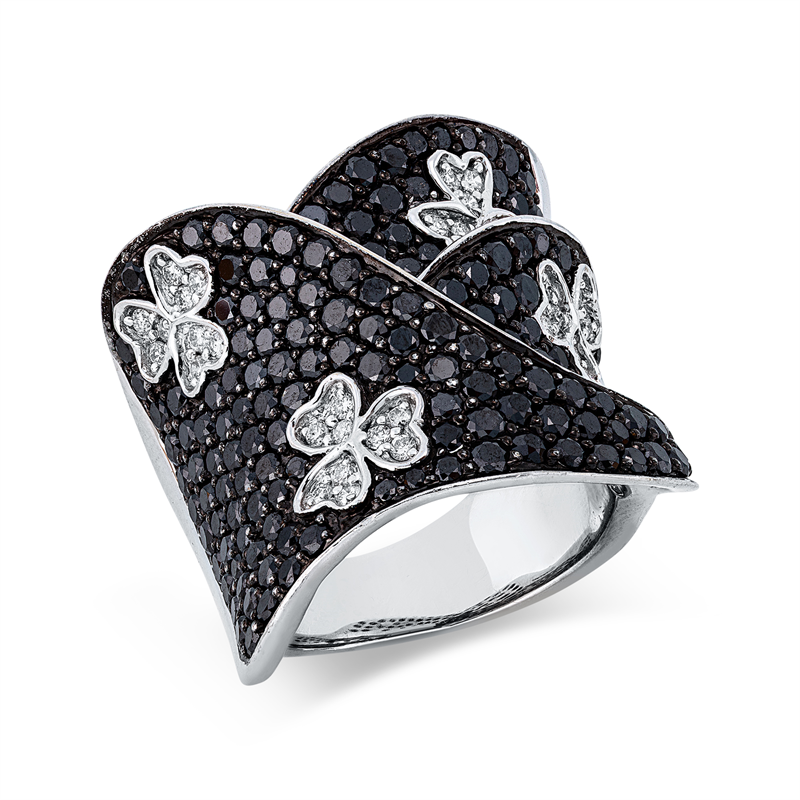 Ring    aus 750/-18 Karat Weißgold mit 214 Diamanten 4