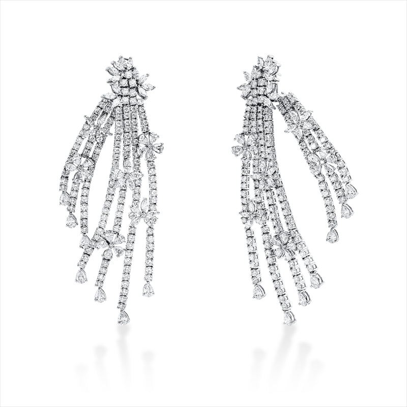 Ohrschmuck    aus 750/-18 Karat Weißgold mit 374 Diamanten 20