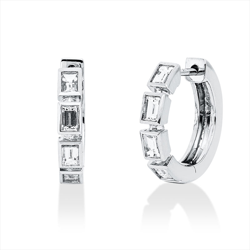 Creolen    aus 750/-18 Karat Weißgold mit 8 Diamanten 0