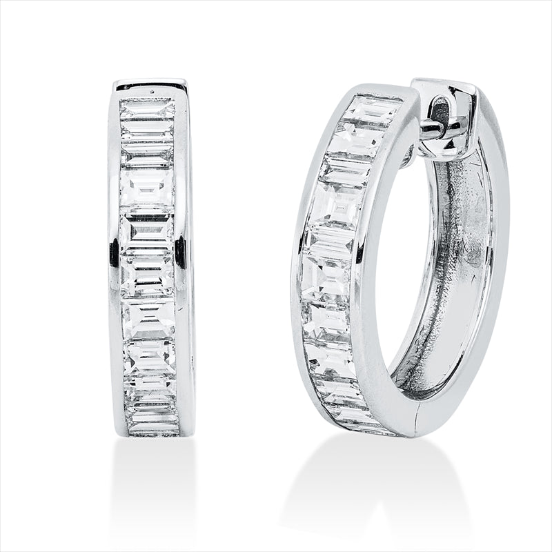 Creolen    aus 750/-18 Karat Weißgold mit 23 Diamanten 1