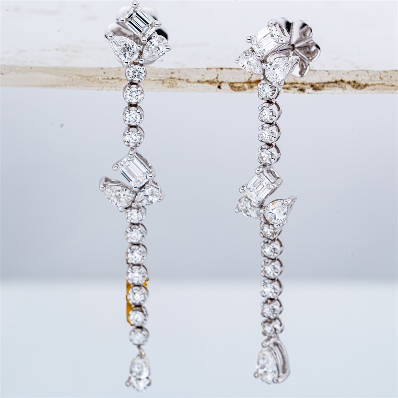 Ohrstecker    aus 750/-18 Karat Weißgold mit 34 Diamanten 3