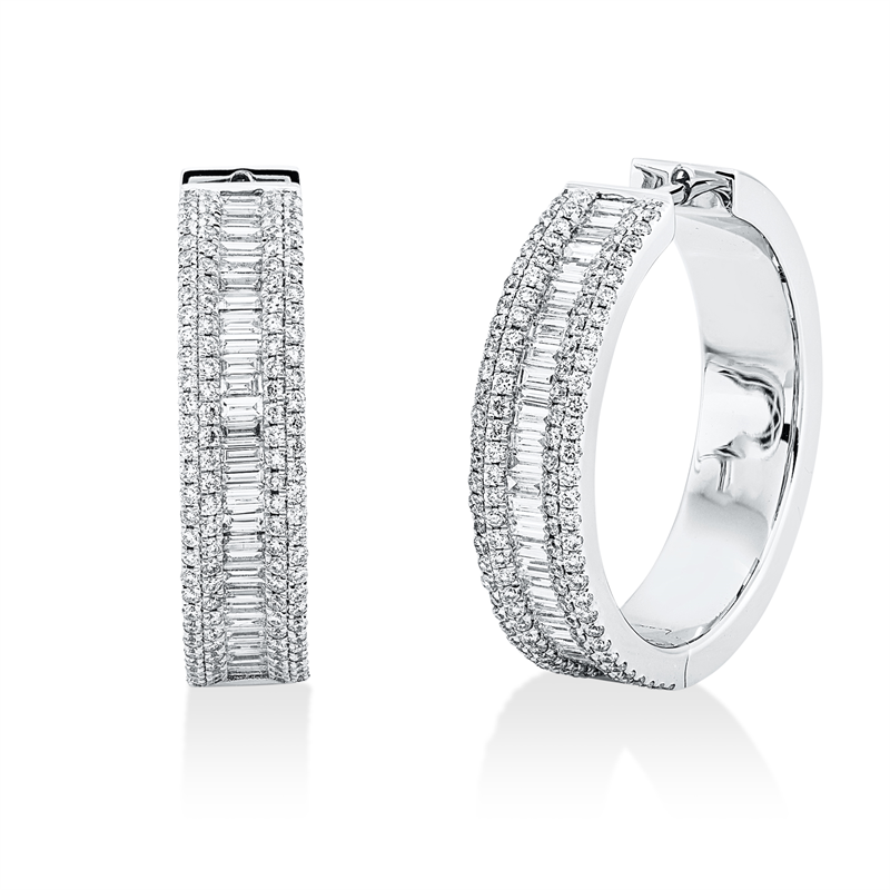 Creolen    aus 750/-18 Karat Weißgold mit 299 Diamanten 1