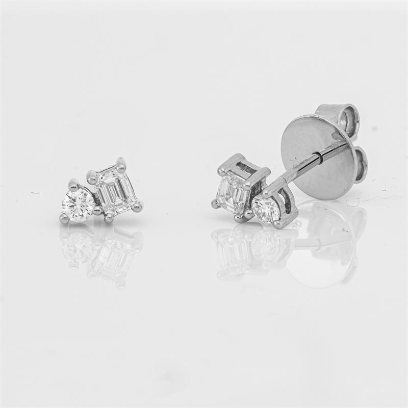 Ohrstecker    aus 750/-18 Karat Weißgold mit 4 Diamanten 0