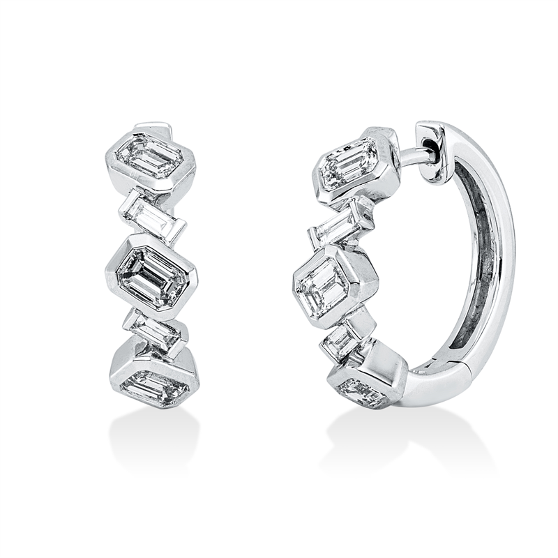 Creolen    aus 750/-18 Karat Weißgold mit 10 Diamanten 1 ct