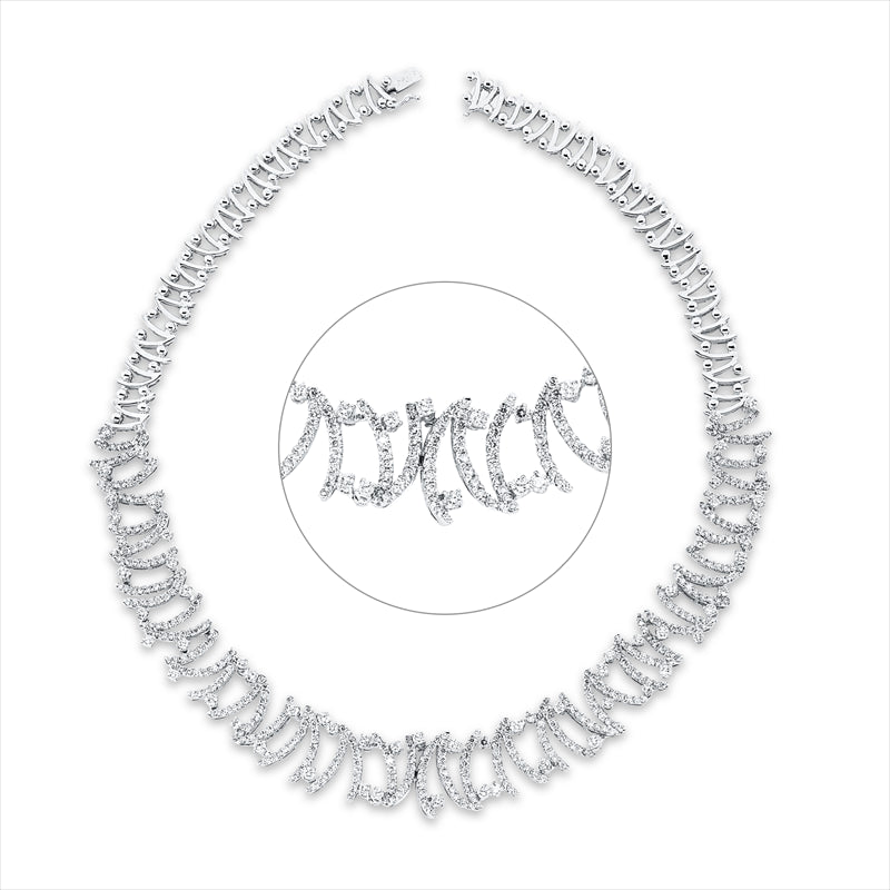 Collier    aus 750/-18 Karat Weißgold mit 505 Diamanten 10