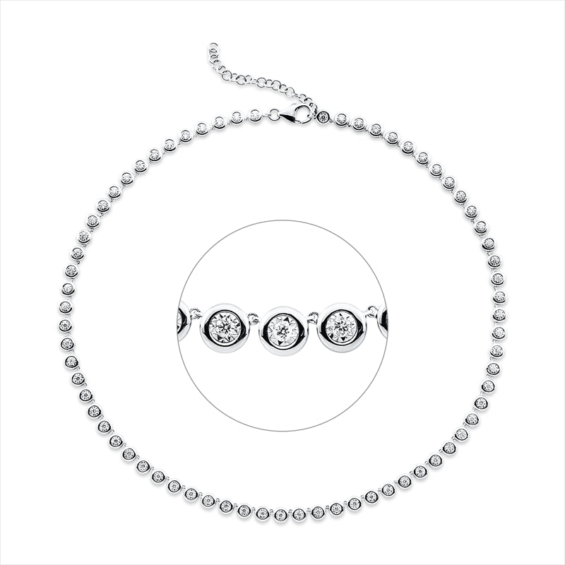 Collier    aus 750/-18 Karat Weißgold mit 69 Diamanten 2