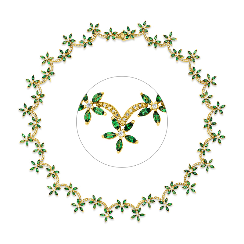 Collier mit Tsavorith  aus 750/-18 Karat Gelbgold mit 244 Diamanten 1