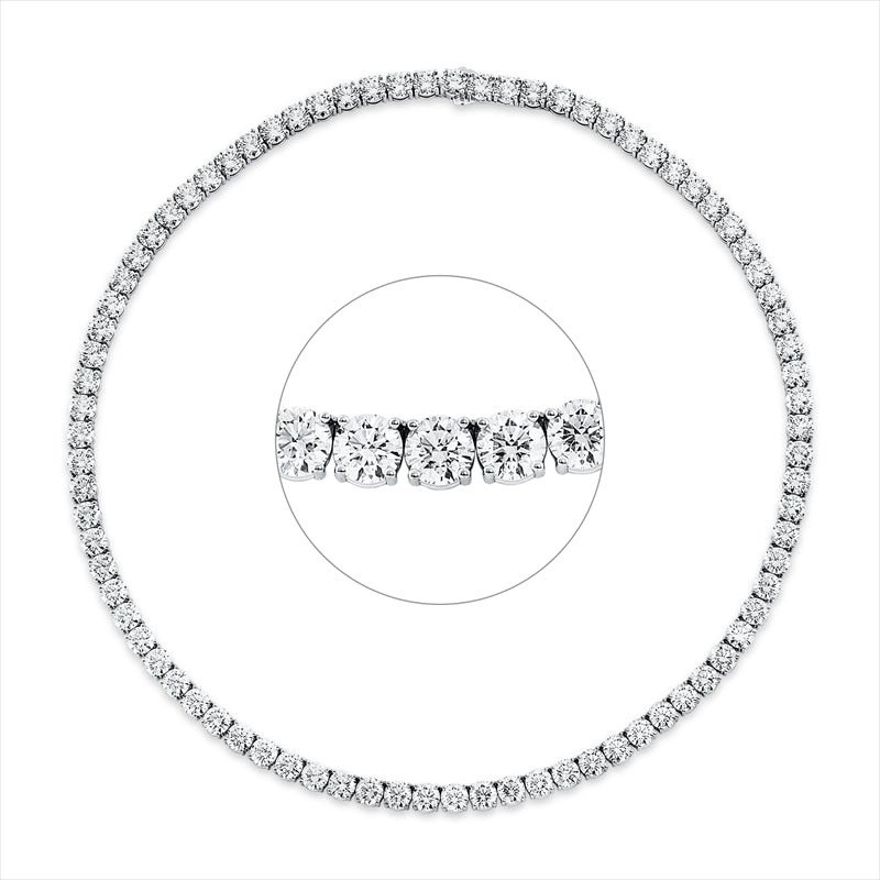 Collier    aus 750/-18 Karat Weißgold mit 108 Diamanten 21