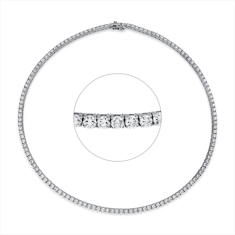 Collier    aus 750/-18 Karat Weißgold mit 133 Diamanten 14 ct