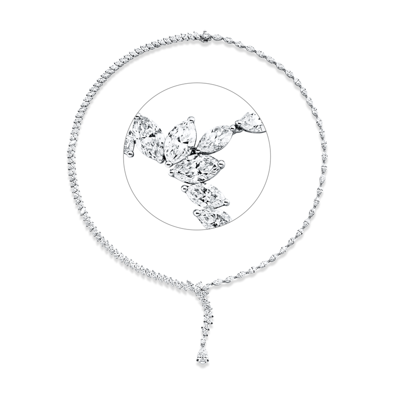 Collier    aus 750/-18 Karat Weißgold mit 108 Diamanten 17