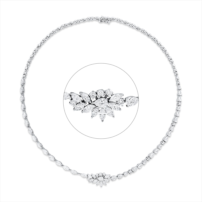 Collier    aus 750/-18 Karat Weißgold mit 72 Diamanten 10