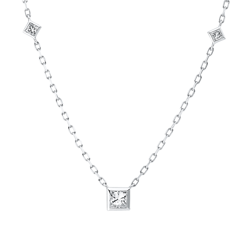 Collier    aus 750/-18 Karat Weißgold mit 3 Diamanten 0
