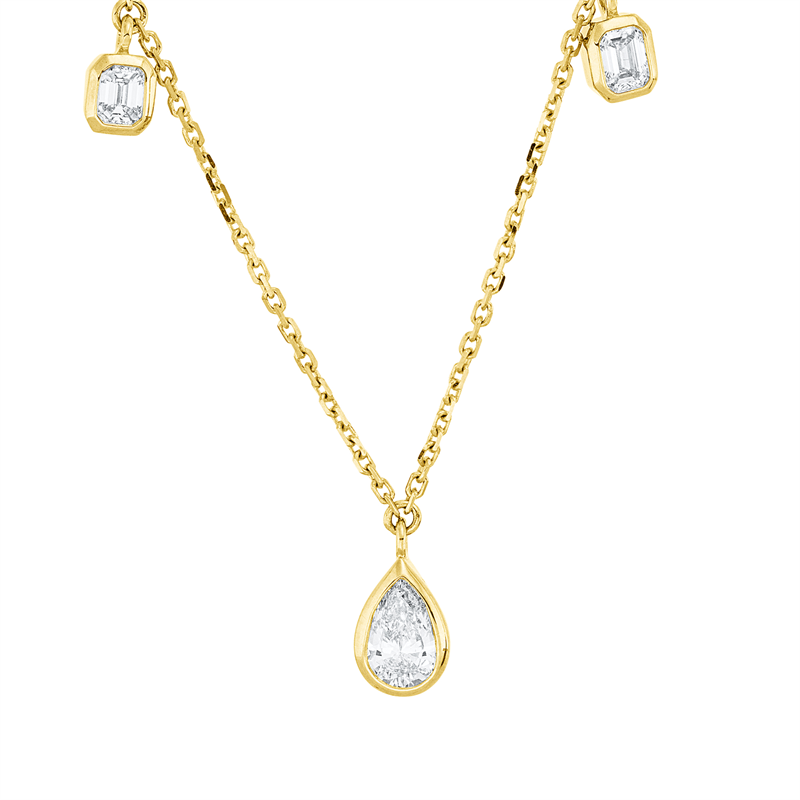 Collier    aus 750/-18 Karat Gelbgold mit 7 Diamanten 0