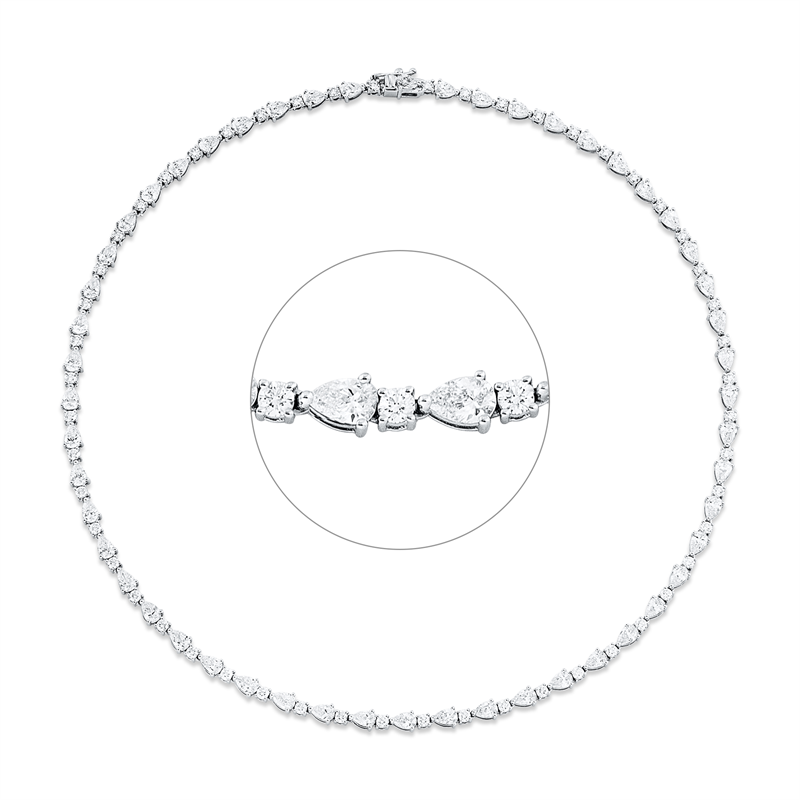 Collier    aus 750/-18 Karat Weißgold mit 104 Diamanten 11