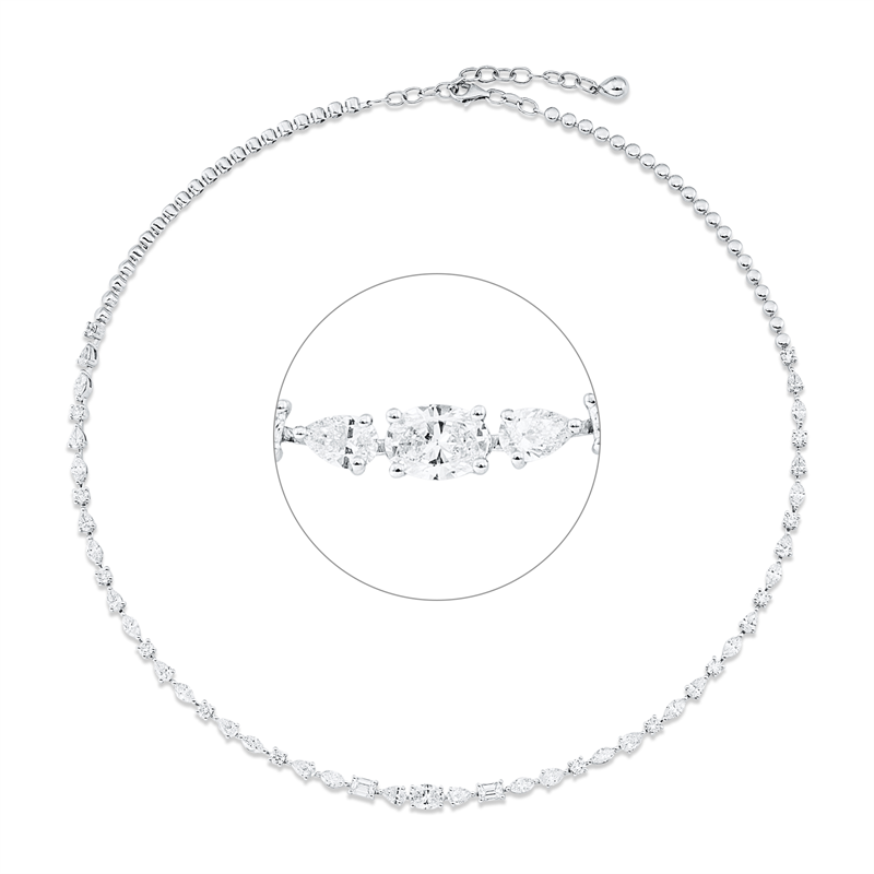 Collier    aus 750/-18 Karat Weißgold mit 47 Diamanten 5