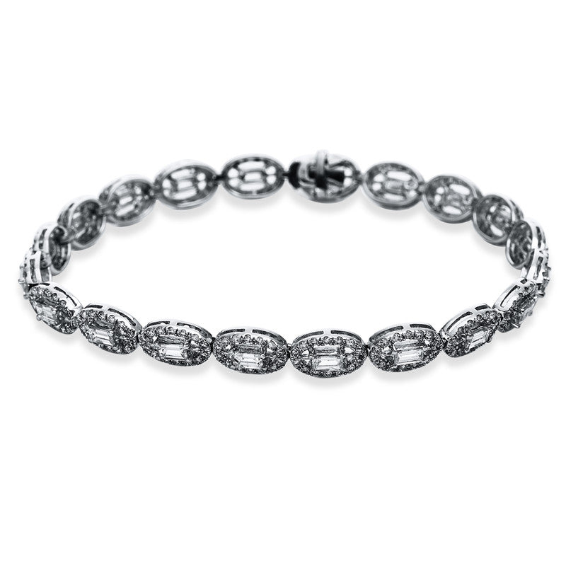 Armband    aus 750/-18 Karat Weißgold mit 300 Diamanten 4