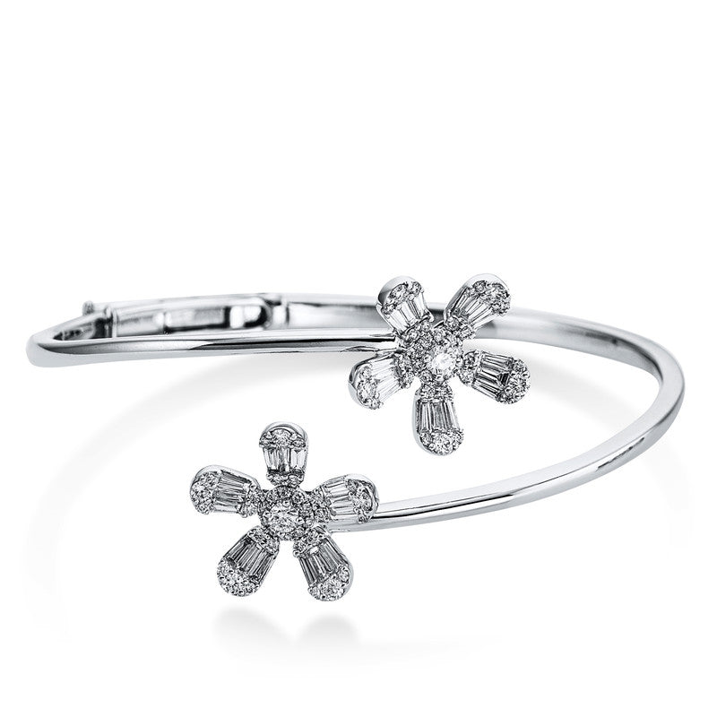 Armreif    aus 750/-18 Karat Weißgold mit 102 Diamanten 1