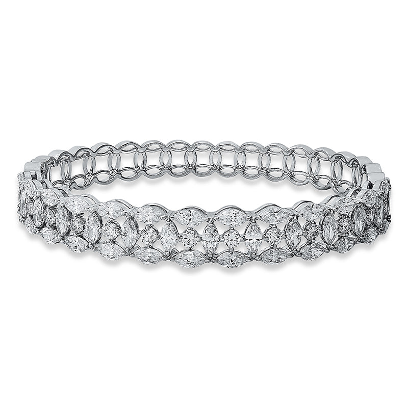 Armreif    aus 750/-18 Karat Weißgold mit 55 Diamanten 6