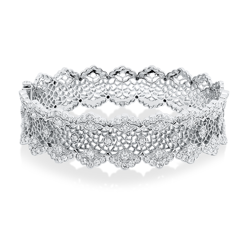 Armreif    aus 750/-18 Karat Weißgold mit 114 Diamanten 2
