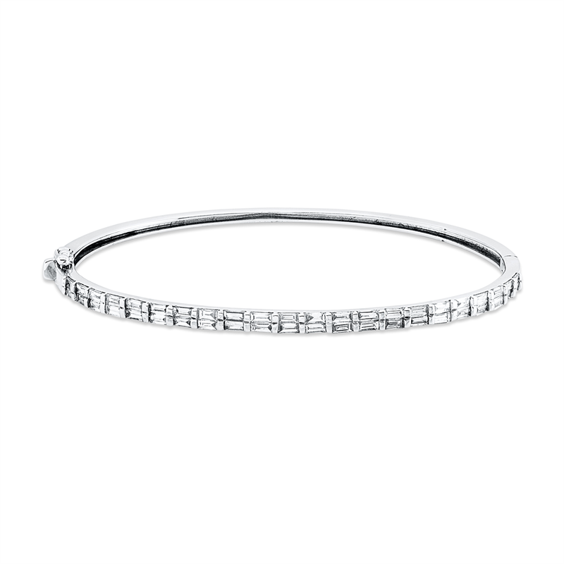 Armreif    aus 750/-18 Karat Weißgold mit 44 Diamanten 1