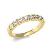 Ring    aus 750/-18 Karat Gelbgold mit 8 Diamanten 0