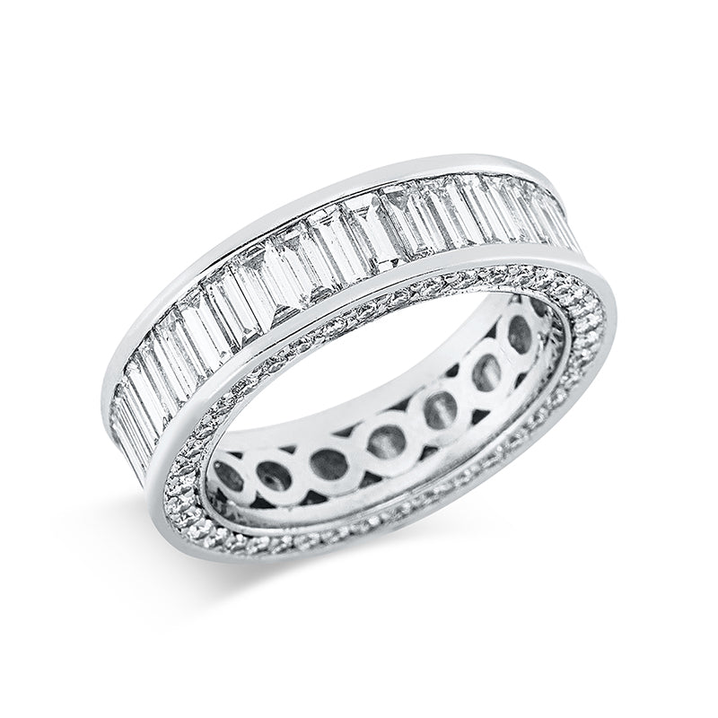 Ring    aus 750/-18 Karat Weißgold mit 120 Diamanten 4